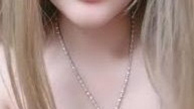 Gorgeous babe with a pink pussy, cumming soon