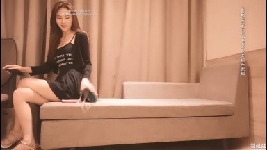 Xiao Bao's Flower Hunt: Stunning Goddess with a wild and sexy figure, eagerly pleasuring herself. Hot and exciting amateur selfie.