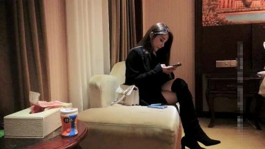 Wenxuan Tanhua: First Encounter with a Stunning Black Dress Beauty (Celebrity Look-Alike) - Chinese Subtitles