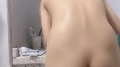 Amateur girlfriend close-up: barefaced, rimming, first-person POV blowjob, nude massage, and footjob with oil