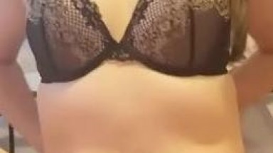 Hong Kong girl Yumi masturbating