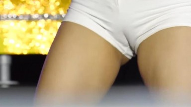 Dreamgirls Yeojin: Tight Shorts, Sexy Moves