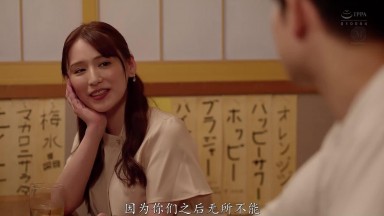 JUR-174 [Self-Pickup] Yuri Hirose, a housewife with a spare key, lives in a male student's apartment until he graduates.