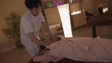JUR-234 [DIY Acquisition] Yumi Kazama "It started as a joke..." I got hooked on massaging my son's friend's nipples